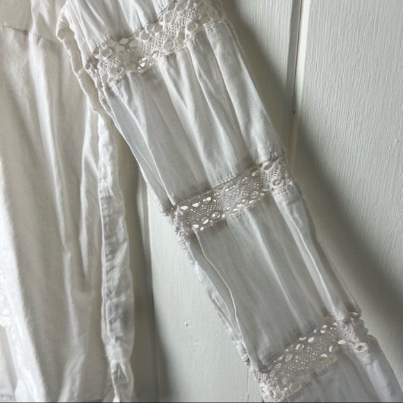 - Free People White Crocheted snd Beaded BoHo Top - Picture 3 of 13